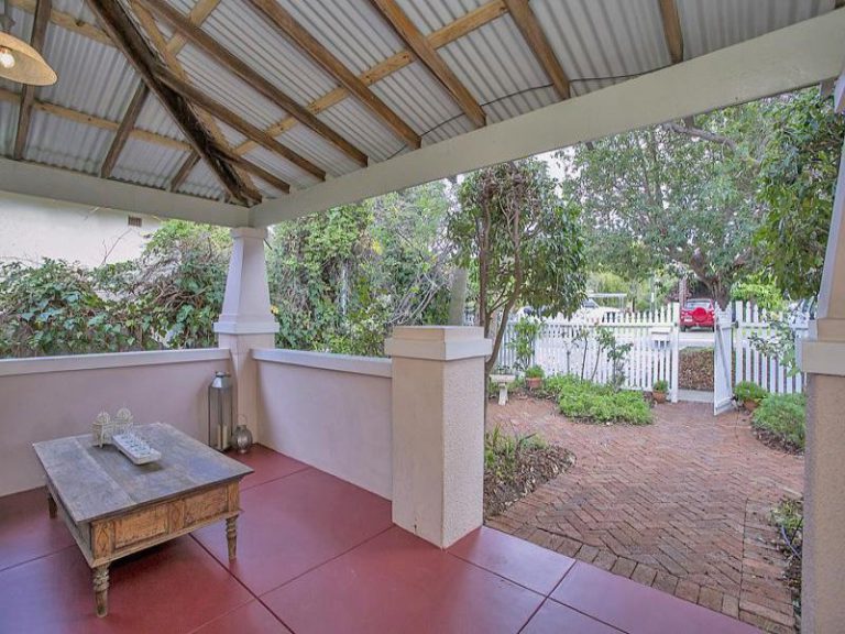 50 Williams Road gallery