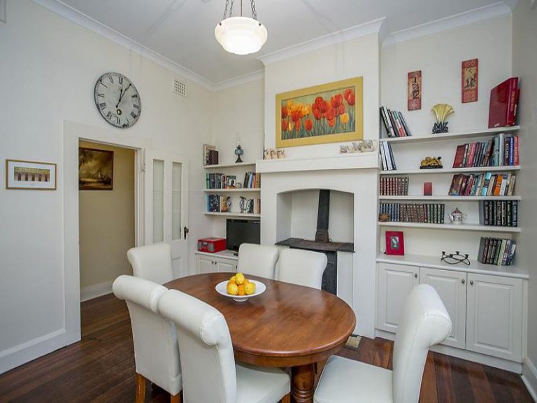 50 Williams Road gallery