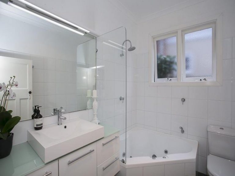 50 Williams Road gallery