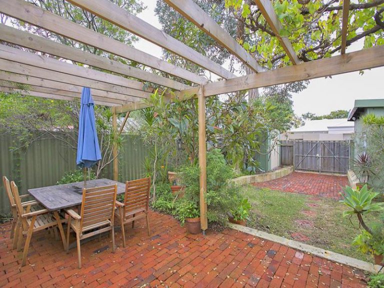 50 Williams Road gallery