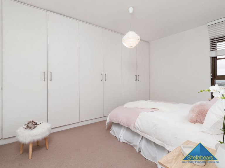 17D/25 Victoria Avenue gallery