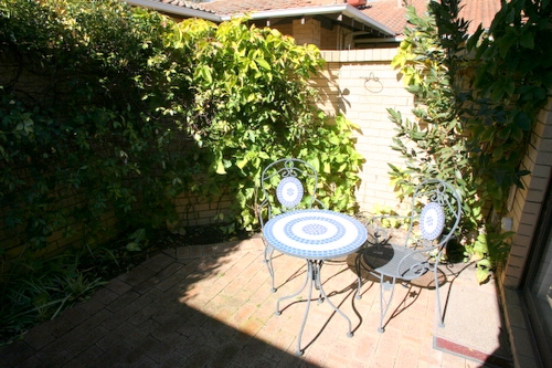 4/99 Forrest Street gallery