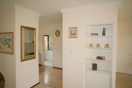 4/99 Forrest Street gallery