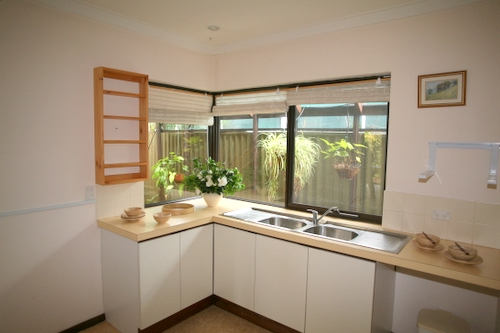 4/99 Forrest Street gallery