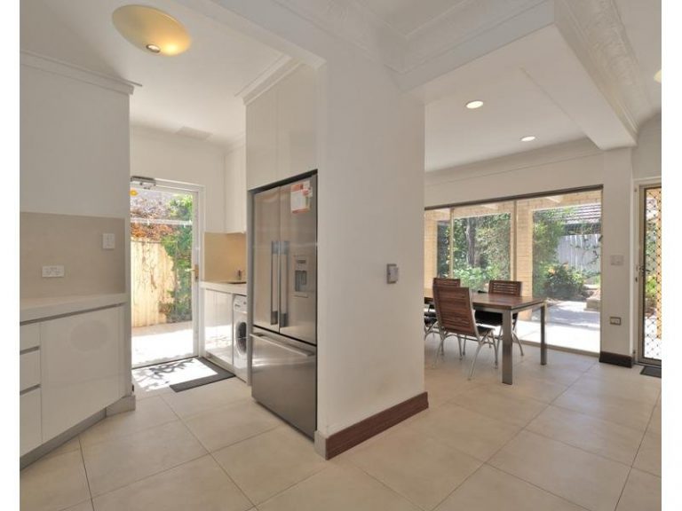 4/39 Victoria Avenue gallery