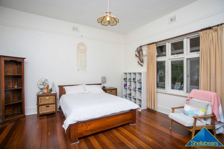 52 Staton Street gallery