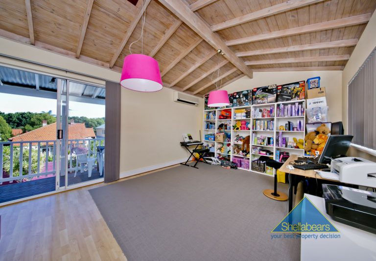 33 Waverley Street gallery