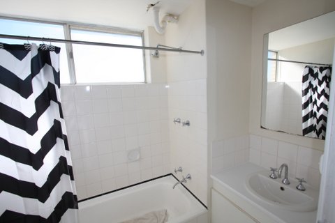 21/27 St Lenonard gallery