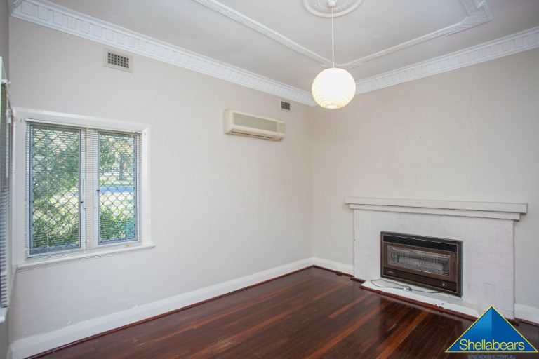 90 Bruce Street gallery