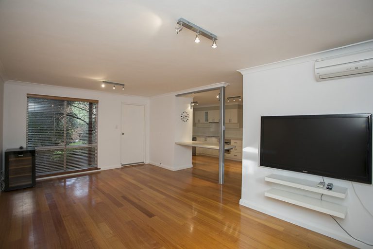 15 Chatsworth Street gallery