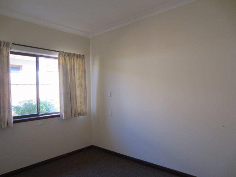 47 Napier Street gallery