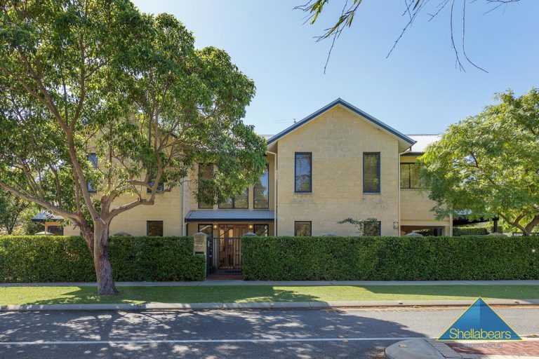 33 Clement Street gallery