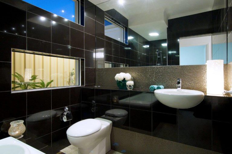 32A McGilvray Avenue gallery