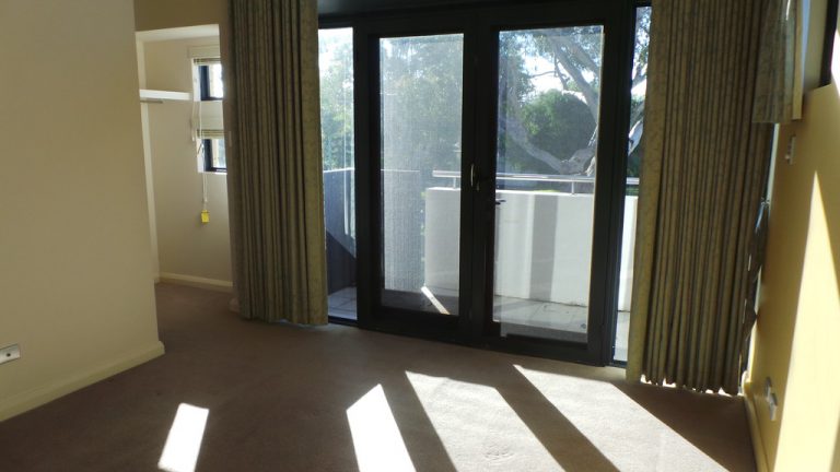 77a Napier Street gallery