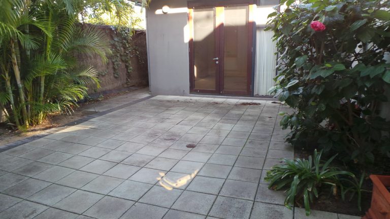 77a Napier Street gallery