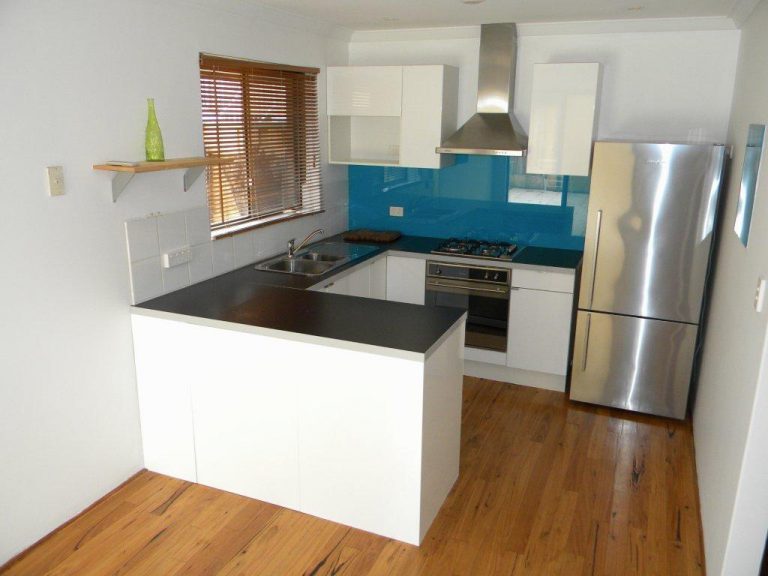 3/6 Wellington Street gallery