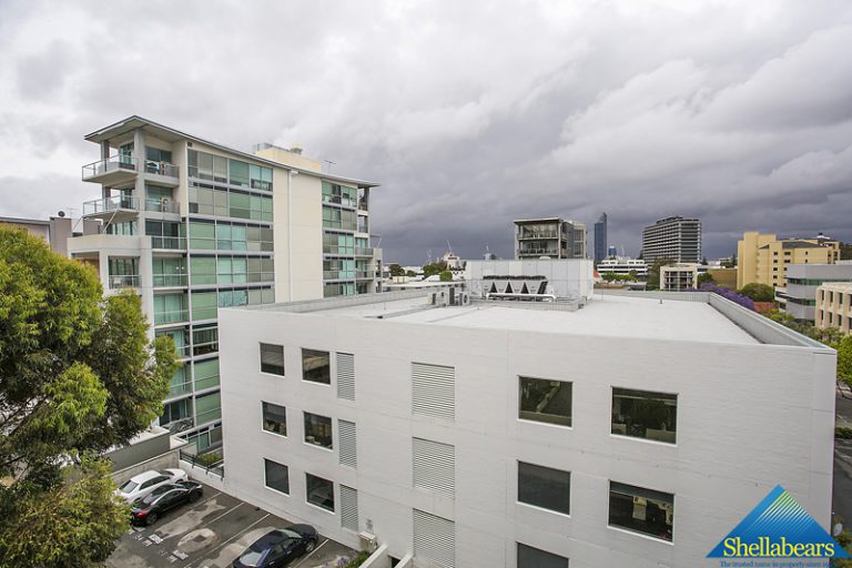 20/2 Outram Street gallery
