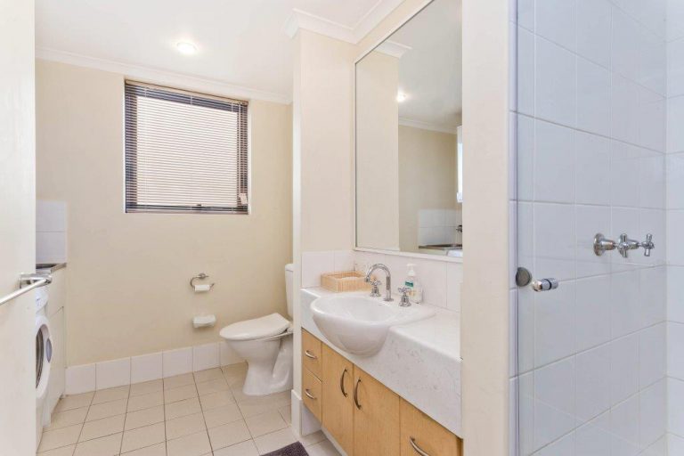 20/34 Kings Park Road gallery