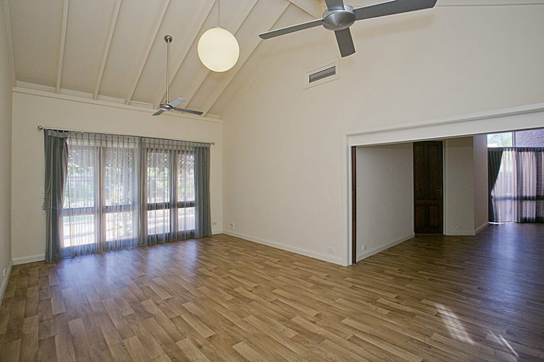 8 Brown Street gallery