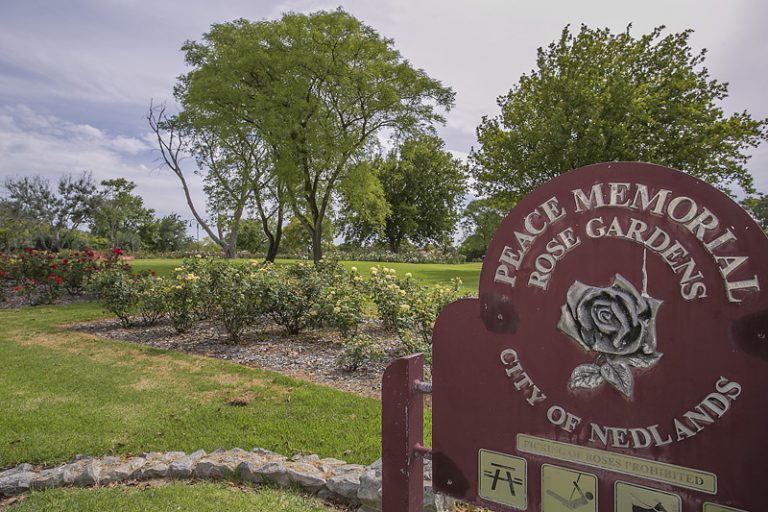 2/55 Stirling Highway gallery