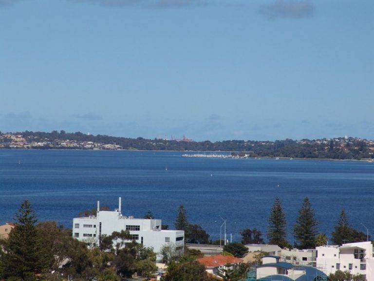 12s/9 Parker Street gallery