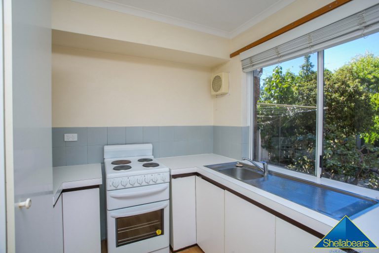 9/1 Brentham Street gallery