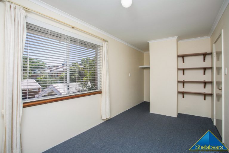 9/1 Brentham Street gallery