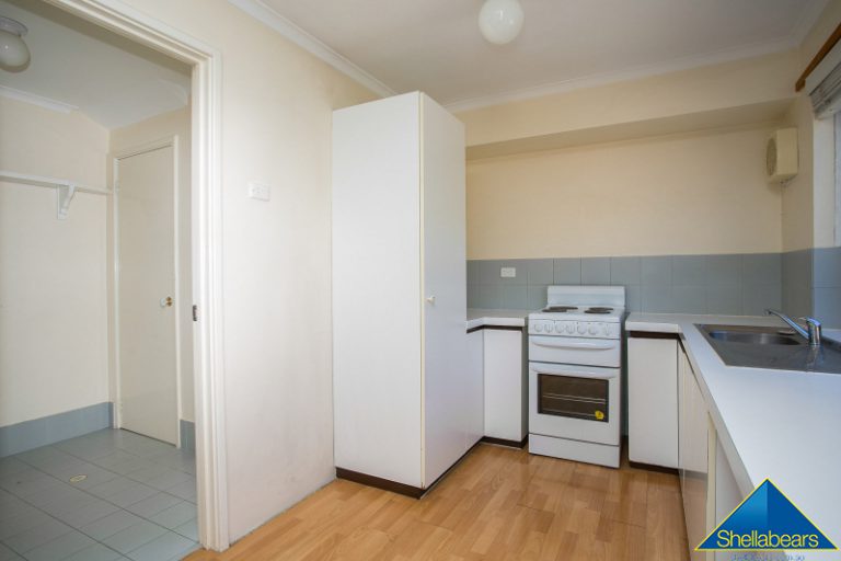 9/1 Brentham Street gallery