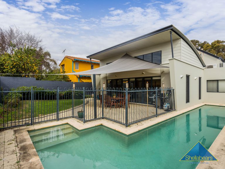 19 Lynton Street gallery