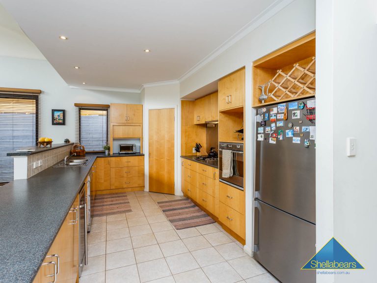 19 Lynton Street gallery