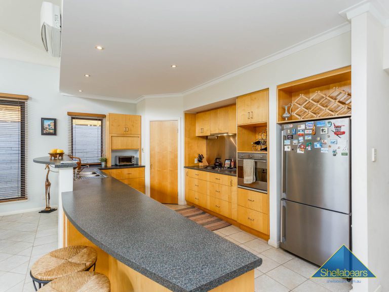 19 Lynton Street gallery