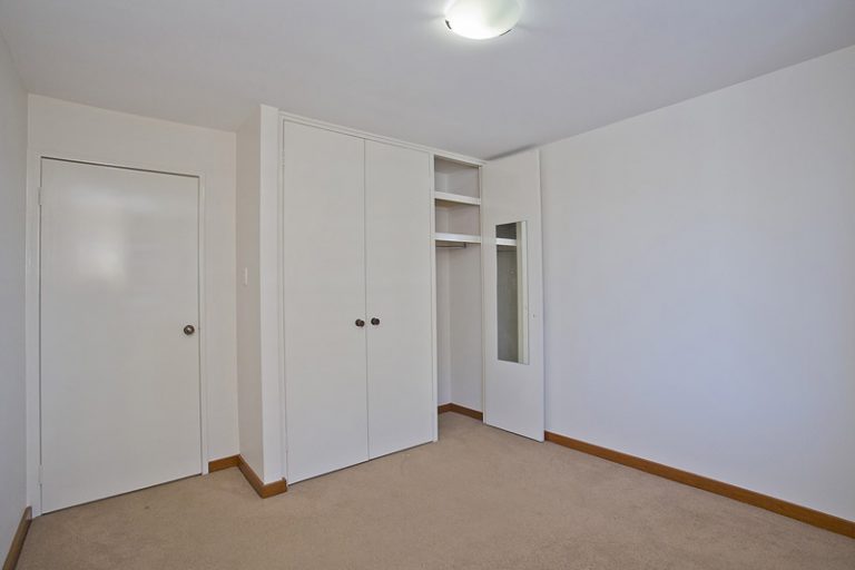 10/134 Marine Parade gallery