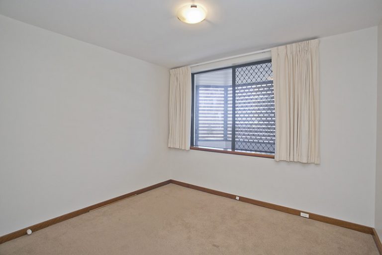 10/134 Marine Parade gallery
