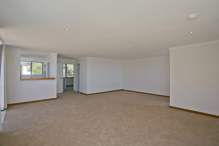 10/134 Marine Parade gallery