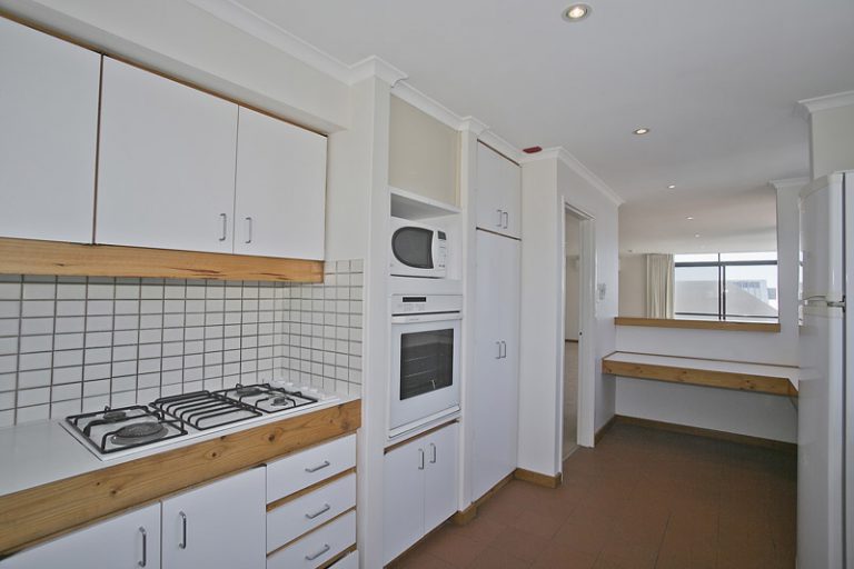 10/134 Marine Parade gallery