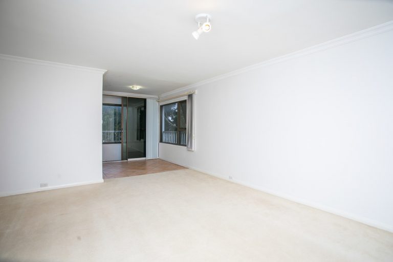 2d/25 Victoria Avenue gallery