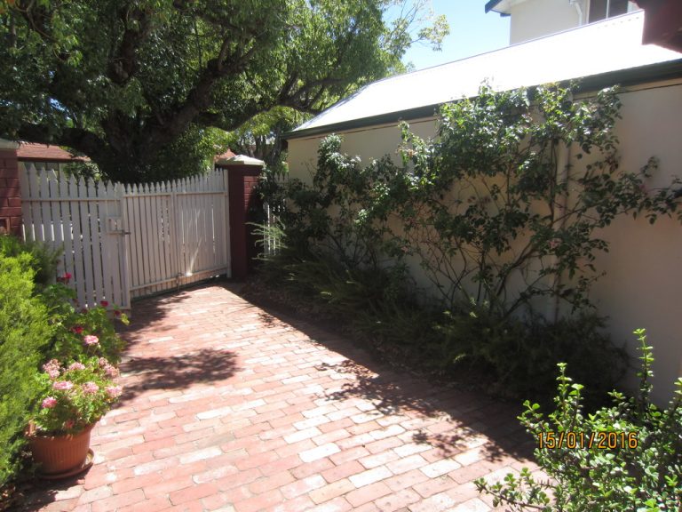 18 Windsor Street gallery