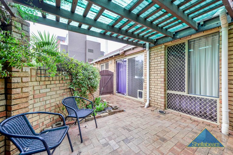 1/99 Roberts Road gallery