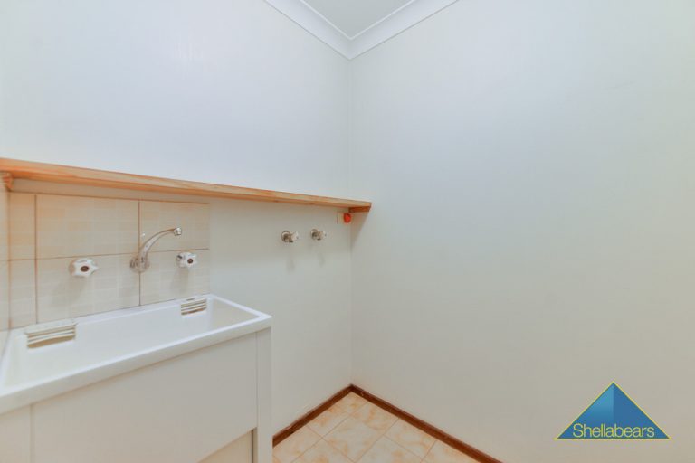 1/99 Roberts Road gallery