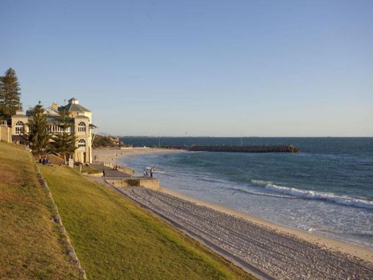 203/14 McNamara Way gallery