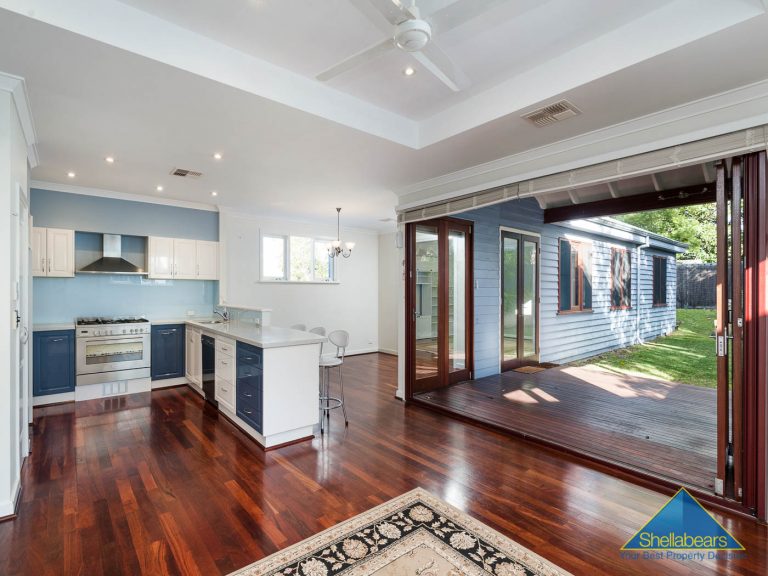 11 Holyrood Street gallery