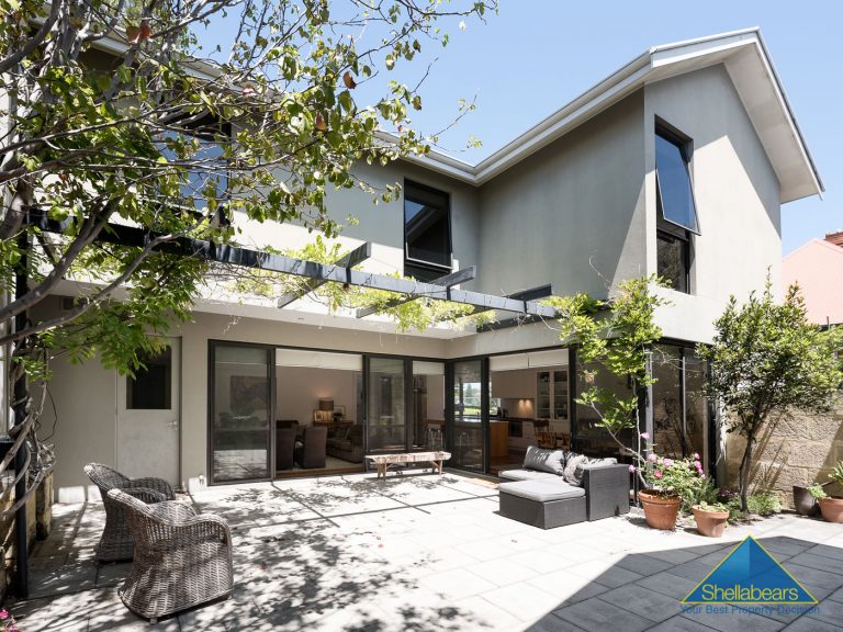 10 John Street gallery