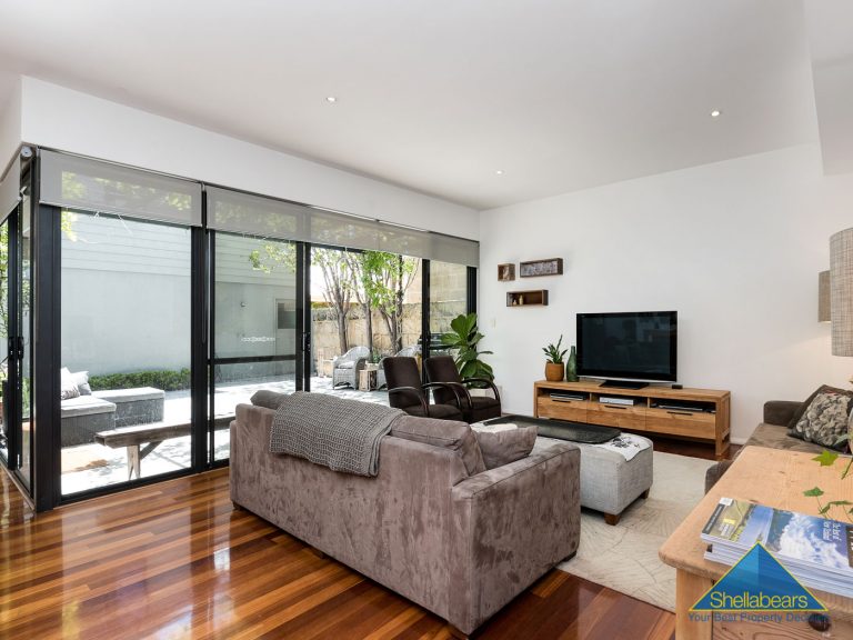 10 John Street gallery