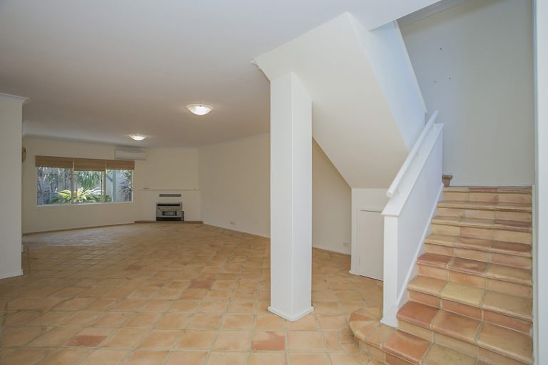 1/4 Airlie Street gallery