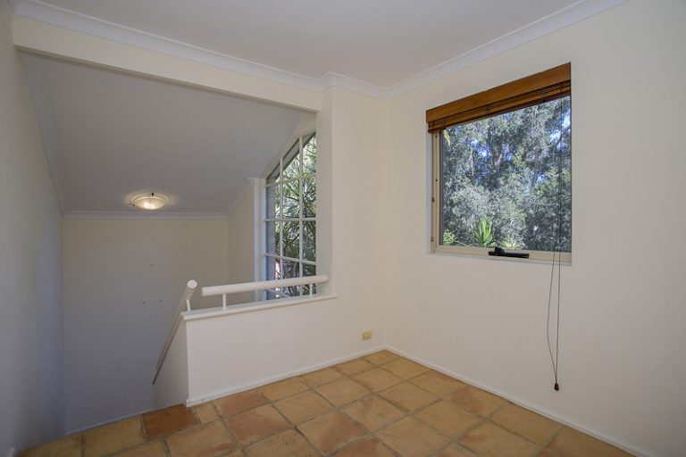1/4 Airlie Street gallery