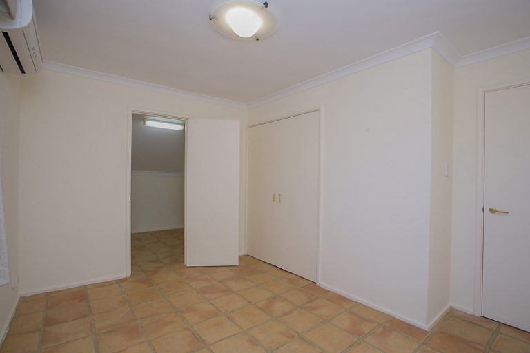 1/4 Airlie Street gallery