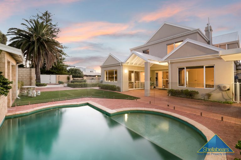 OCEAN FRONT, STUNNING ELEVATED VISTA, LUXURIOUS FAMILY HOME! gallery
