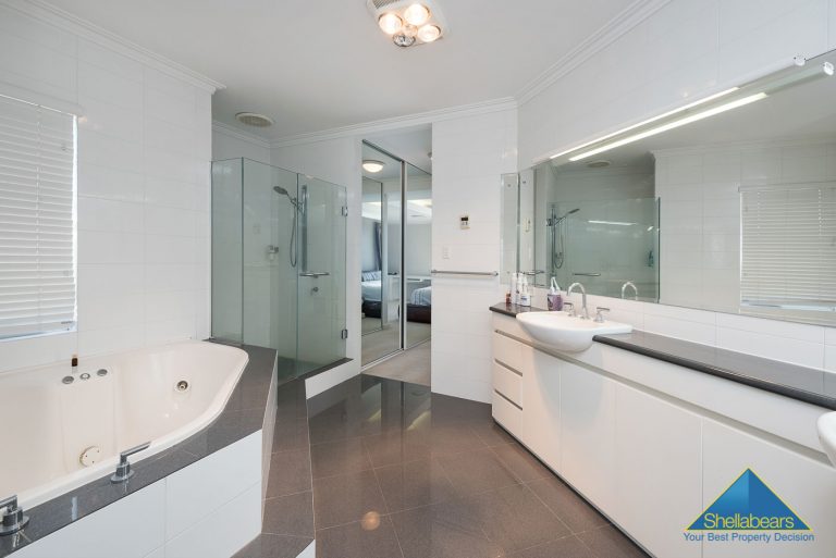 OCEAN FRONT, STUNNING ELEVATED VISTA, LUXURIOUS FAMILY HOME! gallery