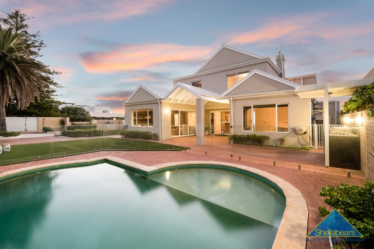 OCEAN FRONT, STUNNING ELEVATED VISTA, LUXURIOUS FAMILY HOME! gallery