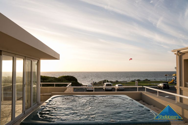 OCEAN FRONT, STUNNING ELEVATED VISTA, LUXURIOUS FAMILY HOME! gallery